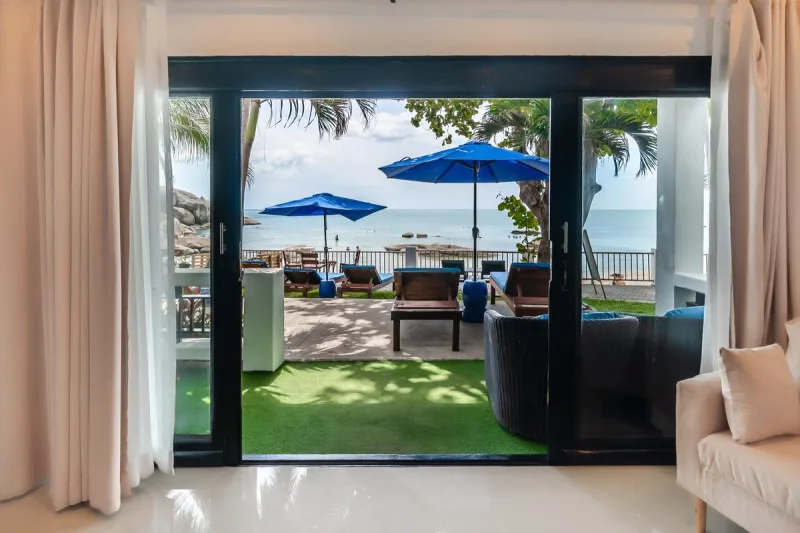 Beachfront Deluxe