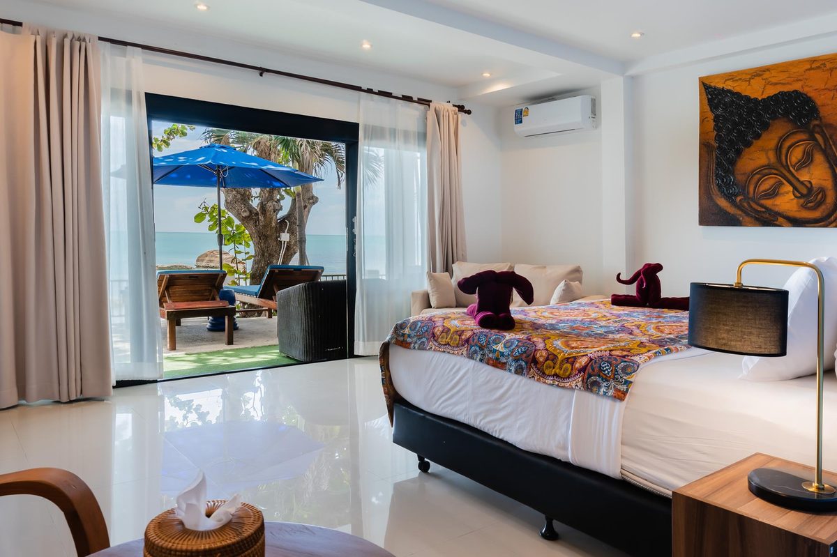 Beachfront Deluxe