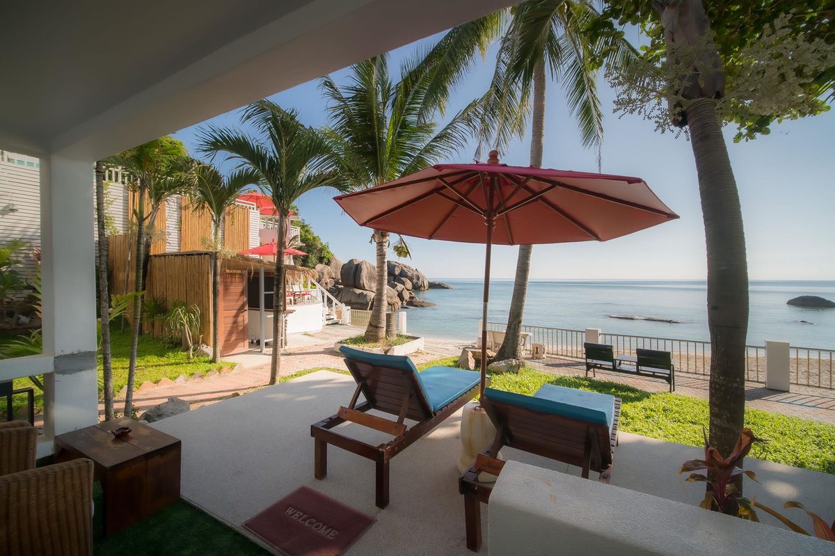 Beachfront Deluxe
