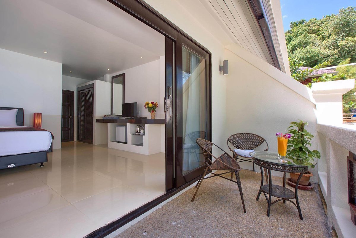 Beachfront Deluxe