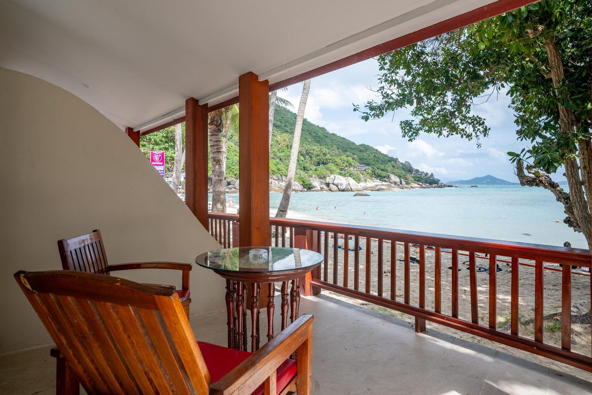 Beachfront Suite